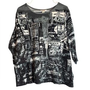 CJ Banks Times Square Broadway Graphic Tunic Top 2X Black Gray NYC Theater Print